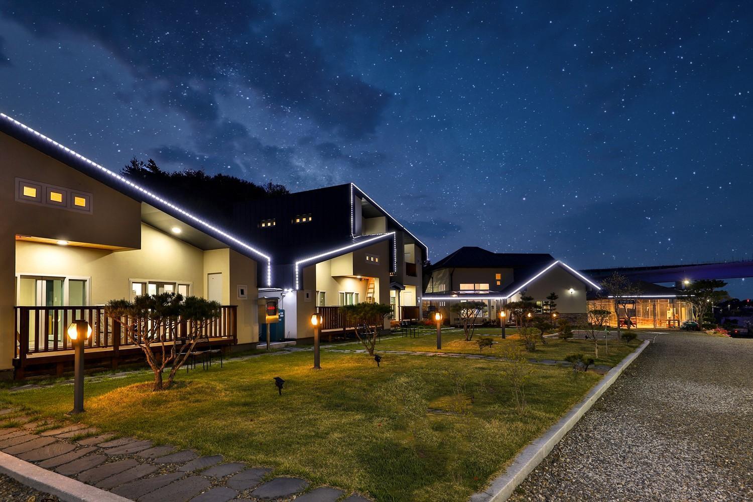 Samcheok Yonghwa Silkroad Pension Exterior photo