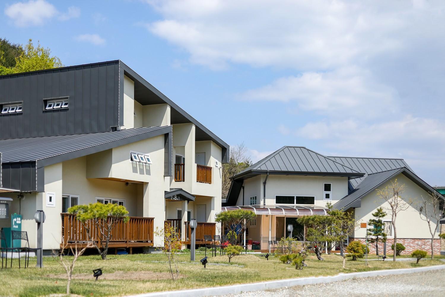 Samcheok Yonghwa Silkroad Pension Exterior photo